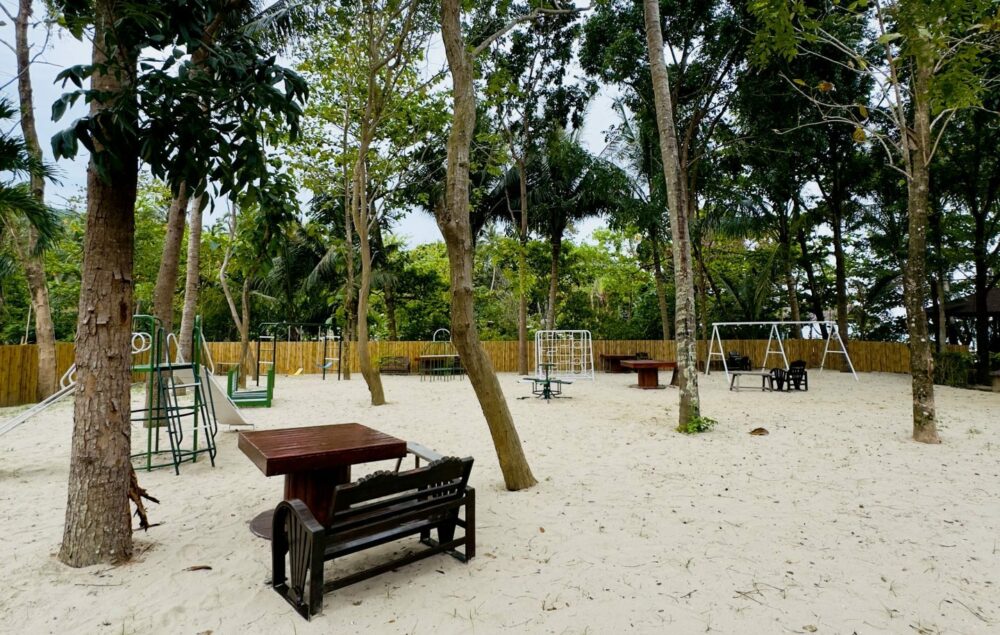 Anda Lanta Resort Rondreis Thailand Vakantie Speeltuin