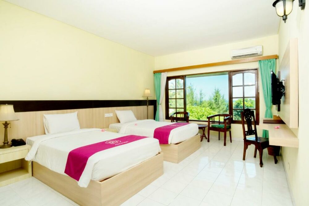 Hotel Lombok Senggigi Puri Saron Senggigi Resort Rondreis Lombok Indonesie Vakantie Original Asia hotel pool1