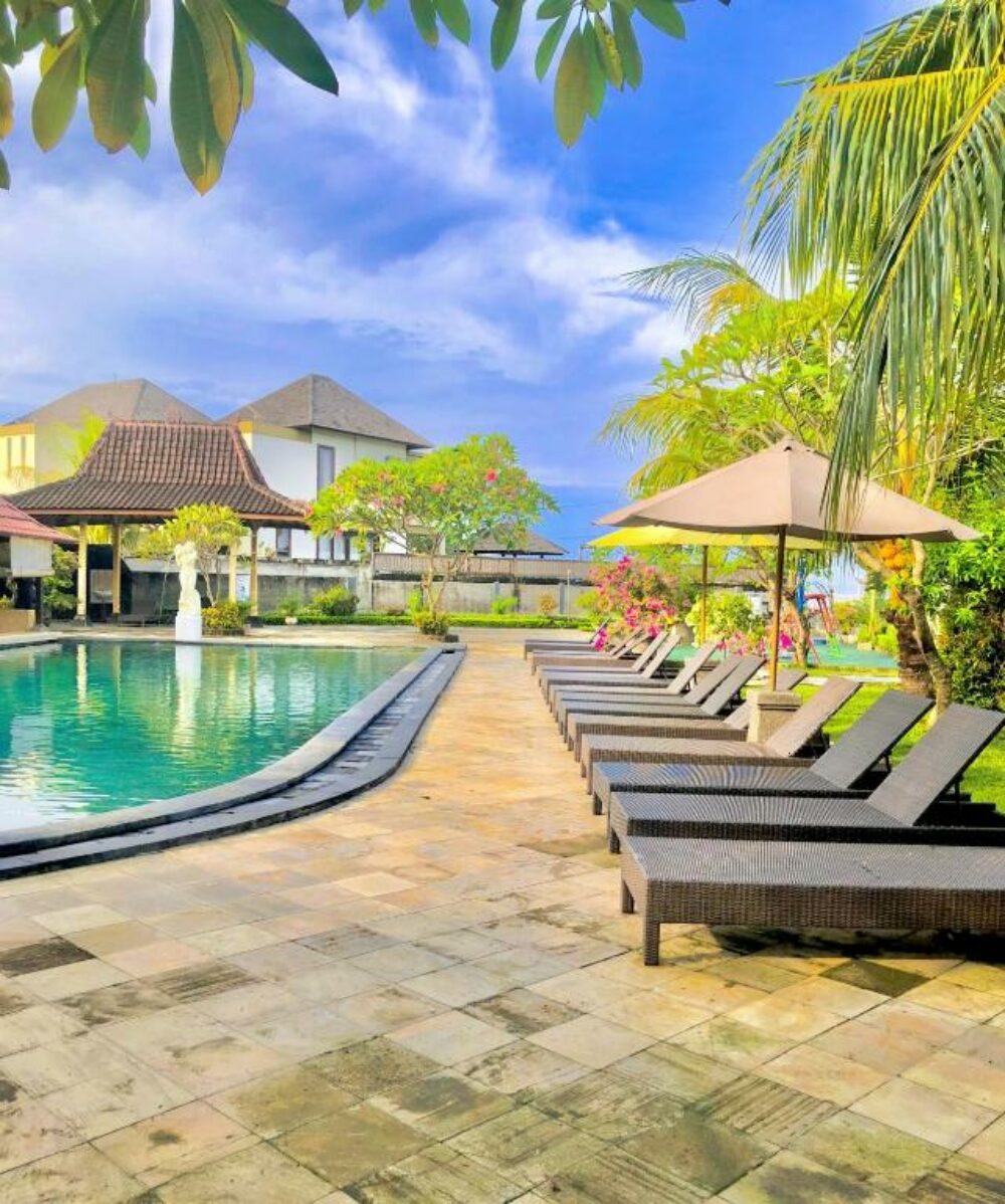 Hotel Lombok Senggigi Puri Saron Senggigi Resort Rondreis Lombok Indonesie Vakantie Original Asia hotel pool1