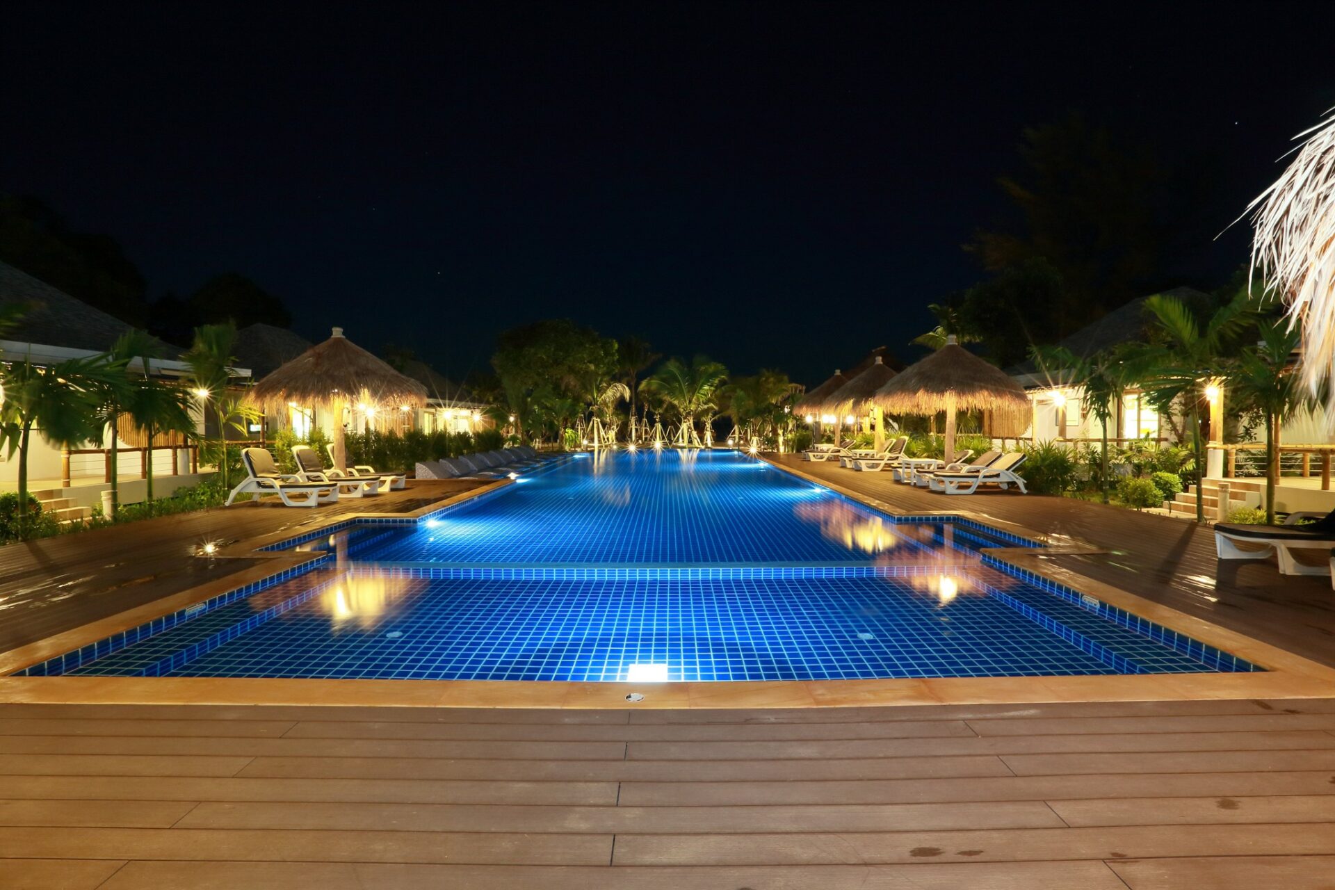 Lanta Casa Blanca Rondreis Thailand Vakantie Zwembad