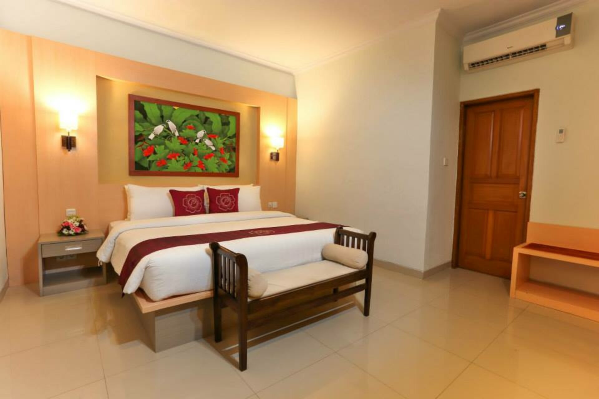 Puri Saron Seminyak Resort Hotel Vakantie Bali Rondreis Original Asia