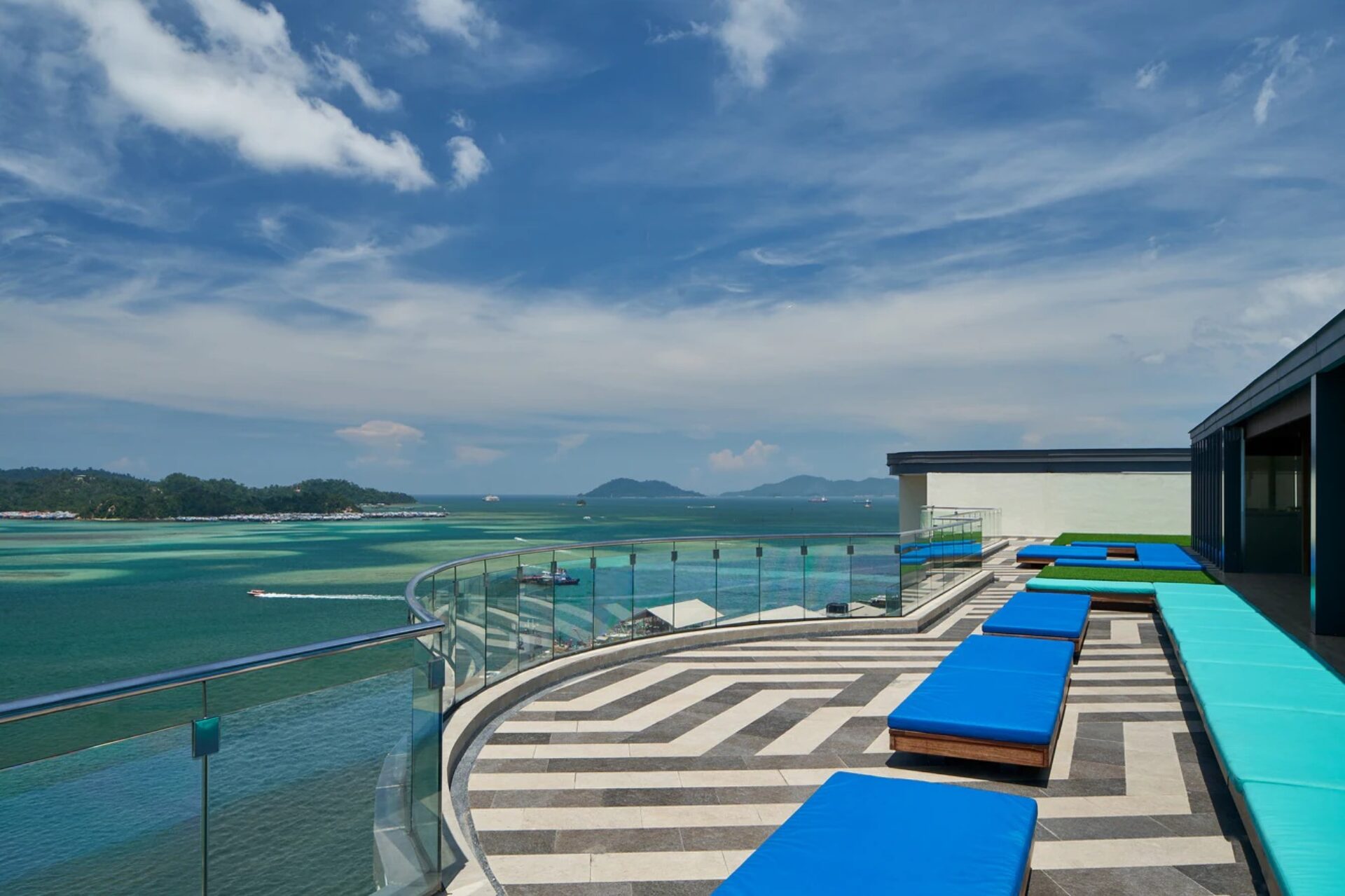 Le Meridien Kota Kinabalu Rondreis Maleisie Vakantie Rooftop 2