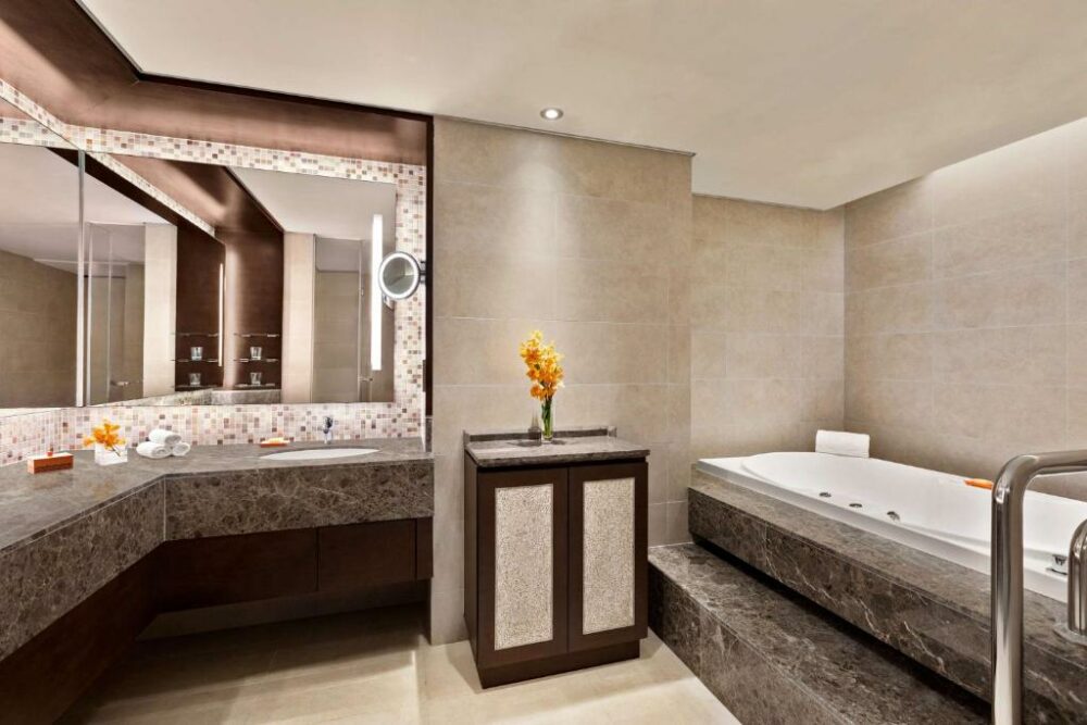 Shangri-La Tanjung Aru Rondreis Maleisie Vakantie Badkamer