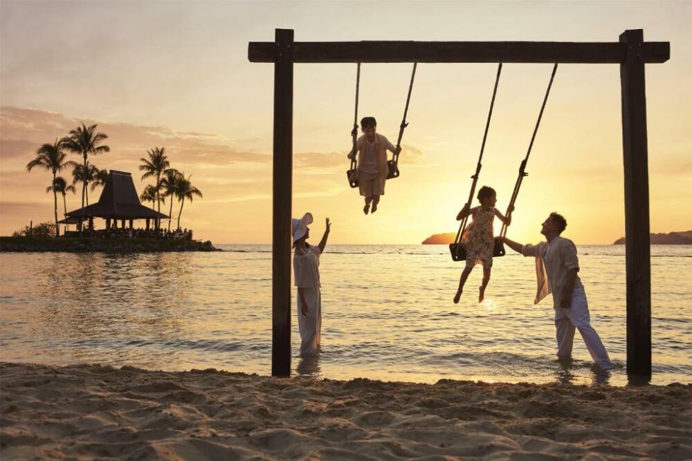 Shangri-La Tanjung Aru Rondreis Maleisie Vakantie Schommel