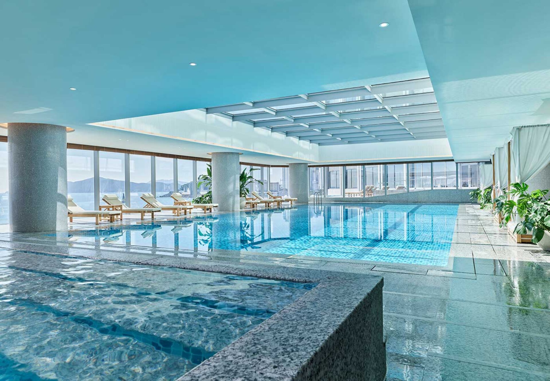 Grand Josun Hotel Busan Rondreis Zuid-Korea Vakantie Original Asia zwembad1