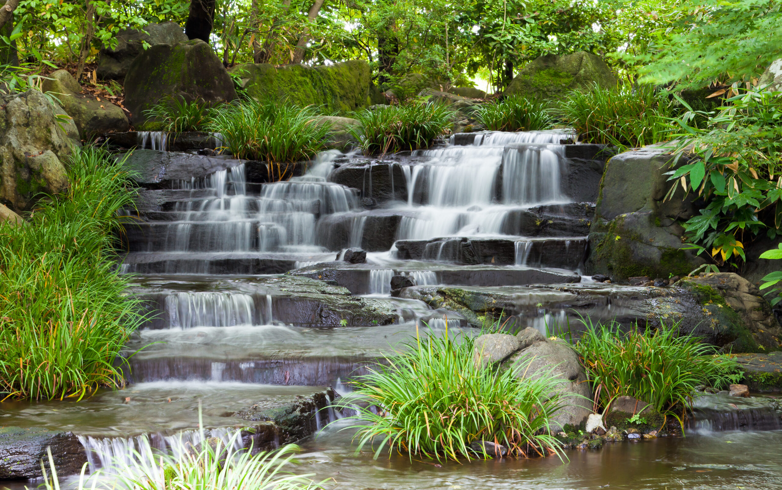 Home-Original-Asia-Rondreis-Japan-Vakantie-Istock-Himeji-japanse-tuinen-watervallen-scaled.jpg