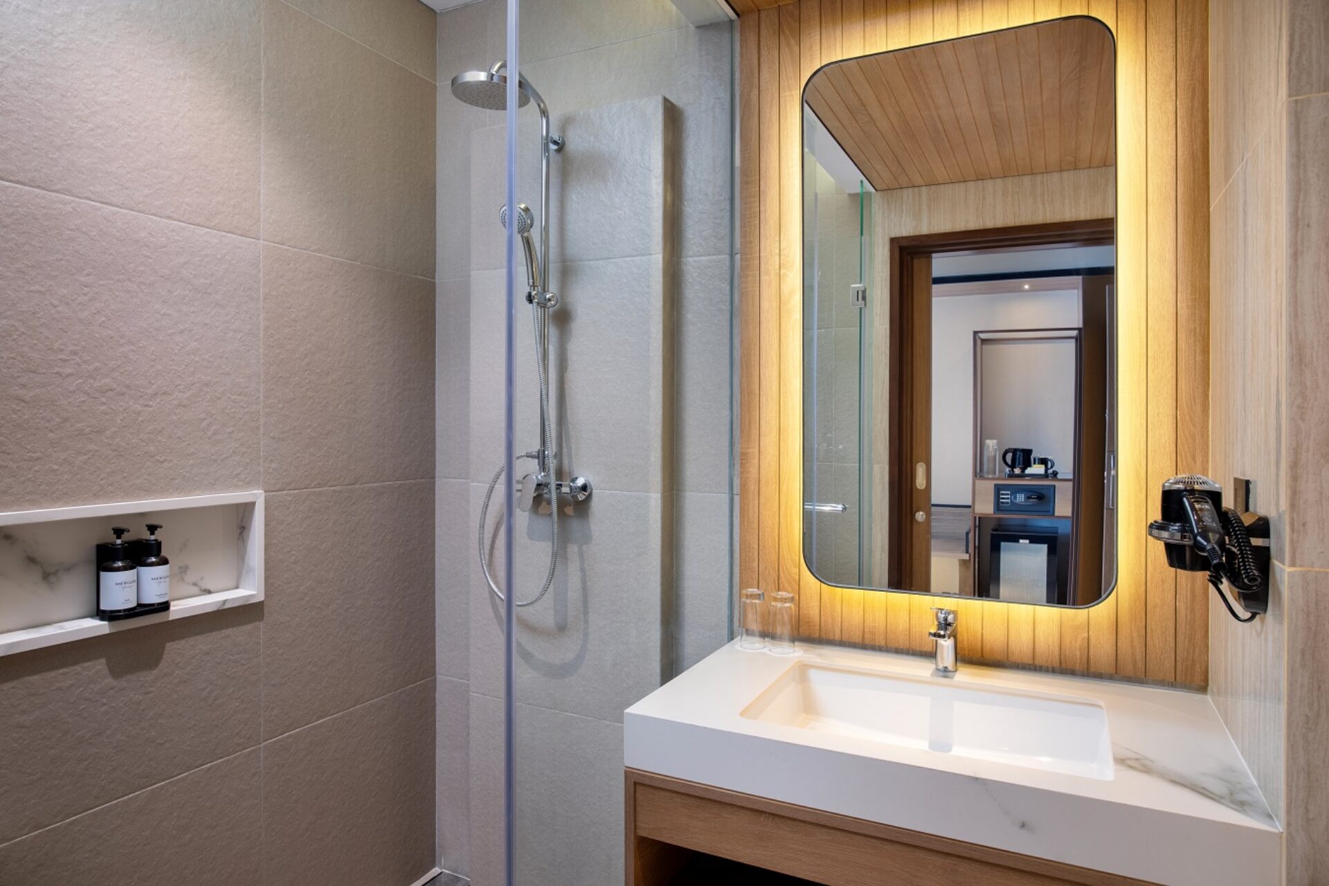Mercure Pangkalan Bun Kalimantan Rondreis Indonesie Vakantie Original Asia
