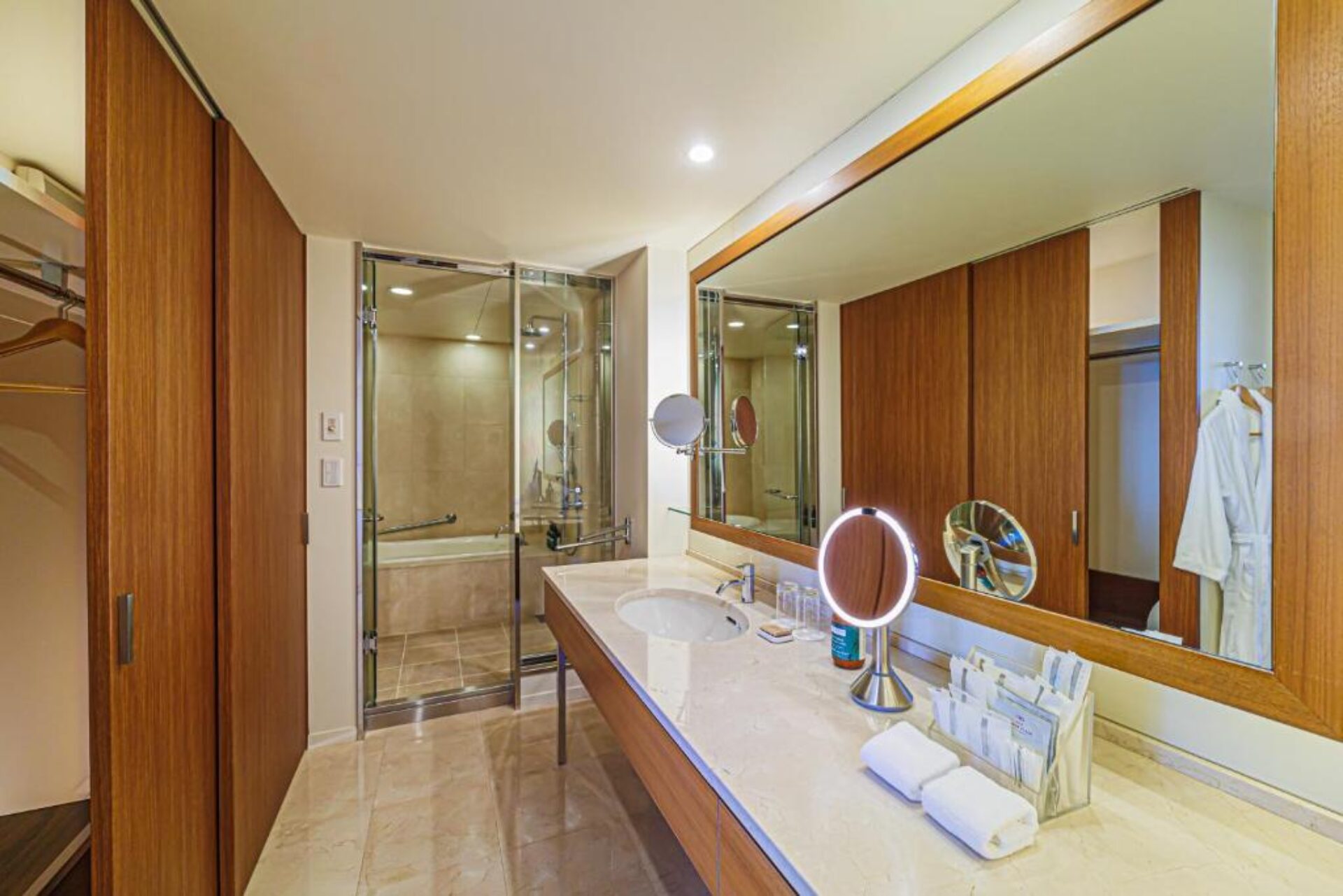 ANA Crowne Plaza Hiroshima Rondreis Japan Vakantie Original Asia