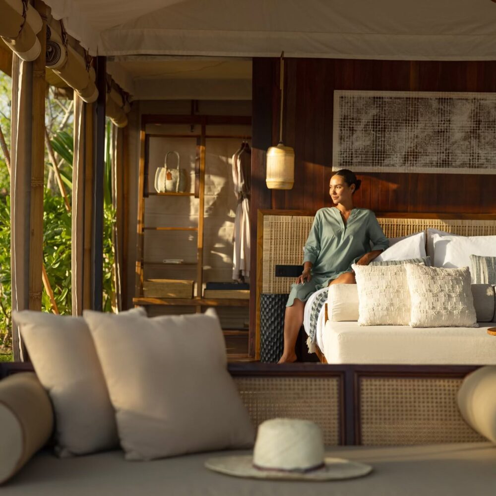 ARNA Suites and Ocean Lounge Nusa Ceningan Bali Rondreis Indonesie Vakantie Original Asia