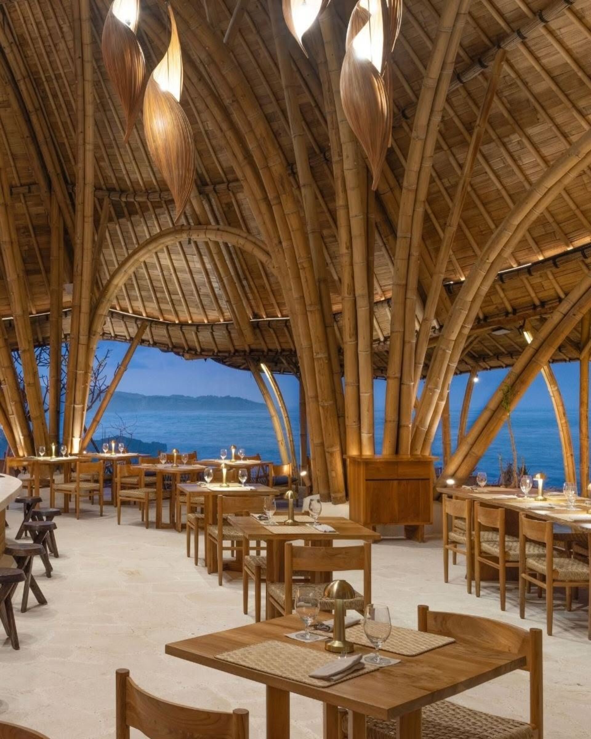 ARNA Suites and Ocean Lounge Nusa Ceningan Bali Rondreis Indonesie Vakantie Original Asia