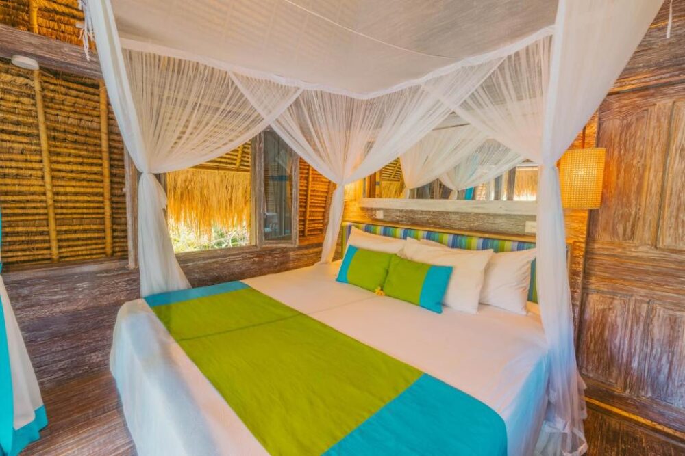 Hai Tide Beach Resort Lembongan Bali Rondreis Indonesie Vakantie Original Asia