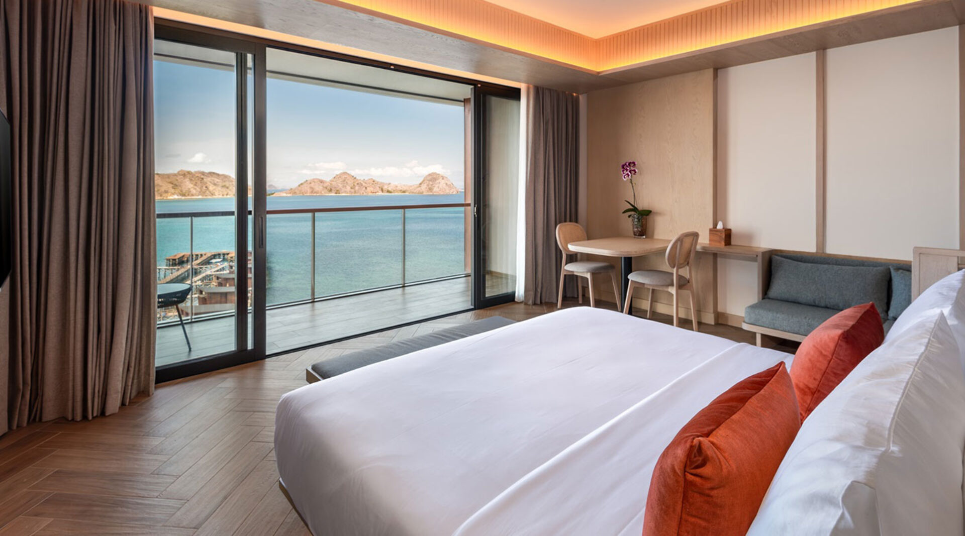 Katamaran Resort Labuan Bajo Rondreis Indonesie Vakantie Original Asia