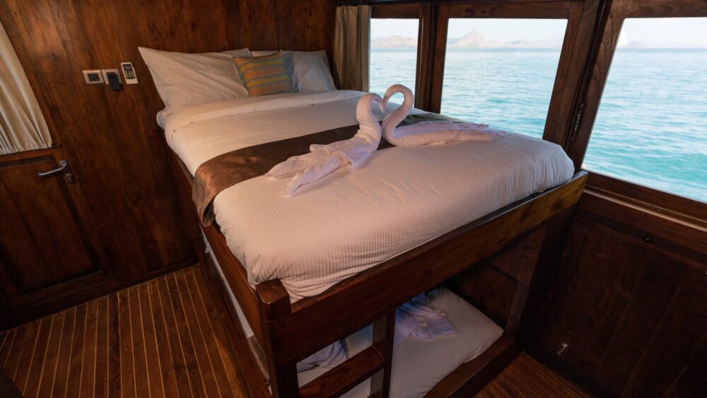 Komodo Boat Jofiel Rondreis Indonesie Vakantie Original Asia