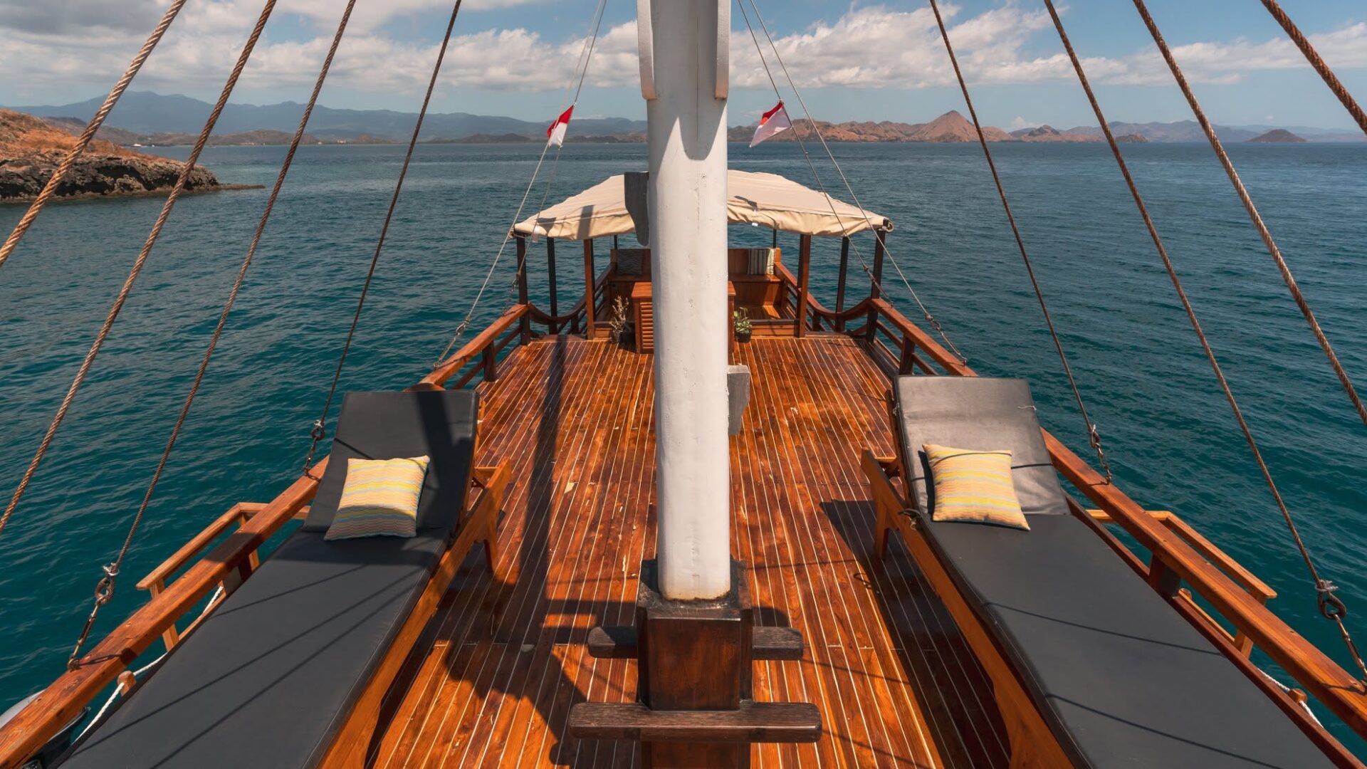 Komodo Boat Jofiel Rondreis Indonesie Vakantie Original Asia