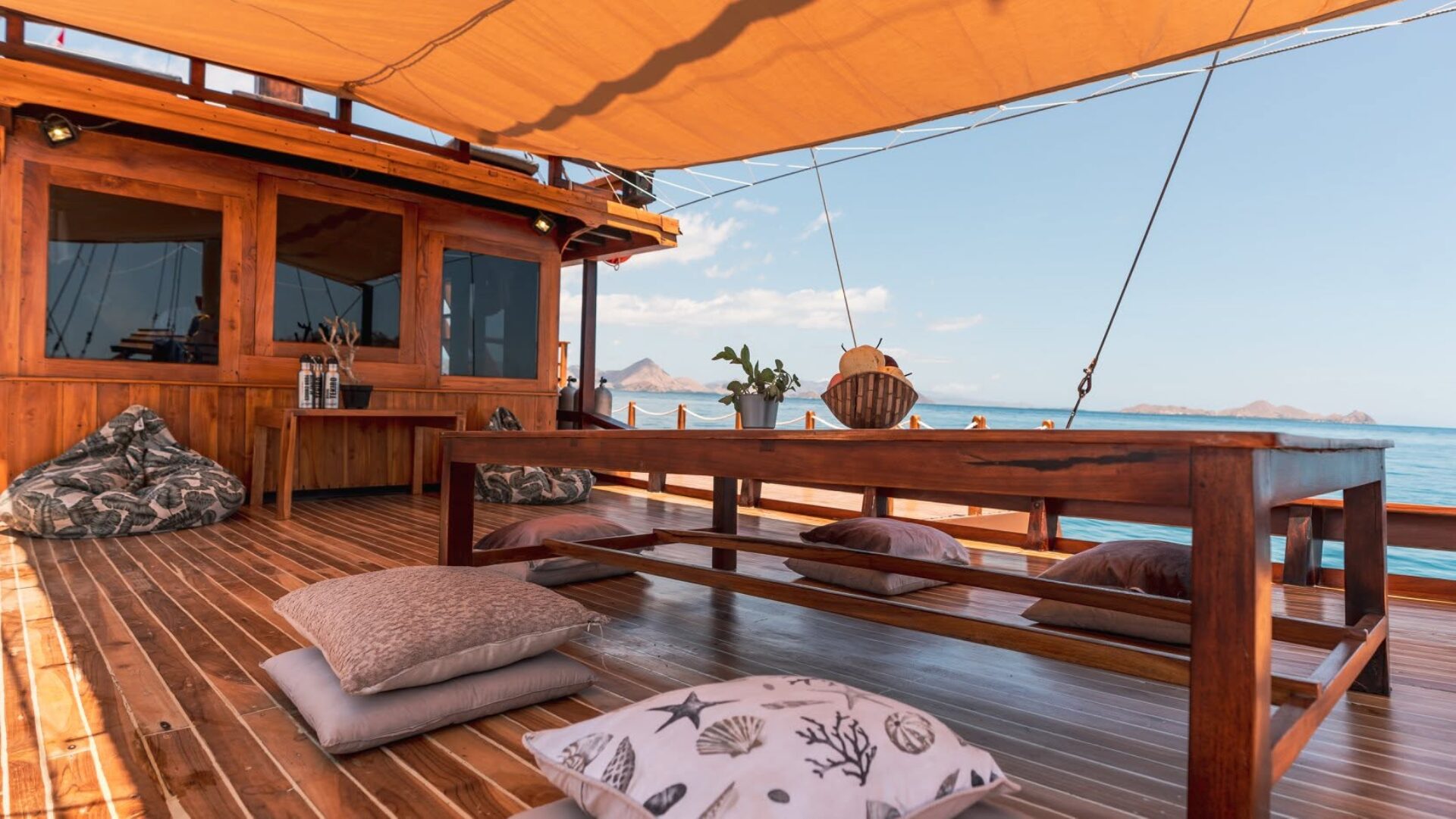 Komodo Boat Jofiel Rondreis Indonesie Vakantie Original Asia