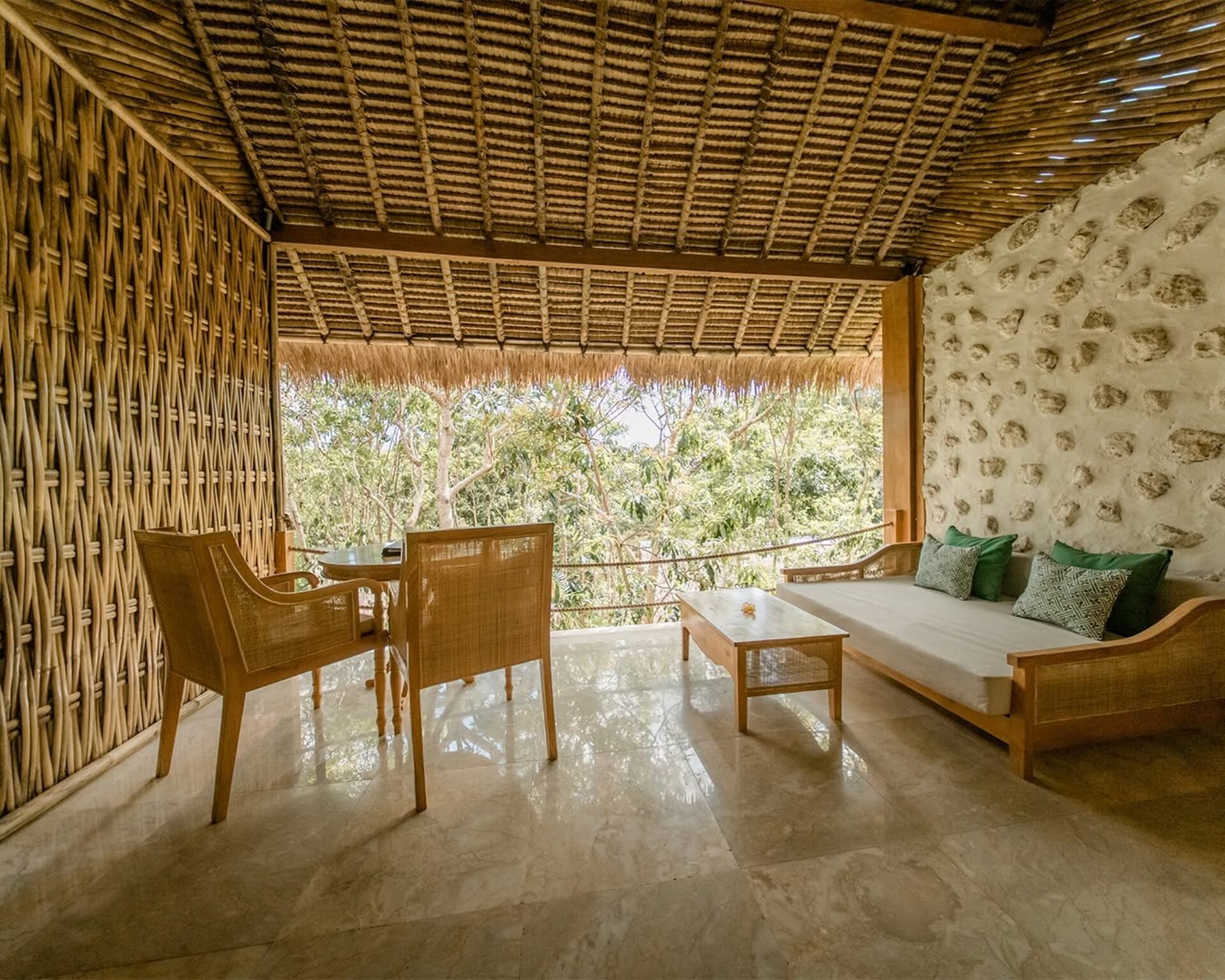 Mesare resort Penida Bali Rondreis Indonesie Vakantie Original Asia