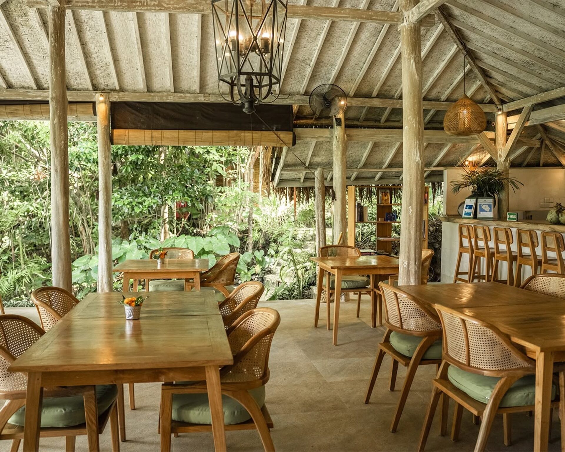 Mesare resort Penida Bali Rondreis Indonesie Vakantie Original Asia