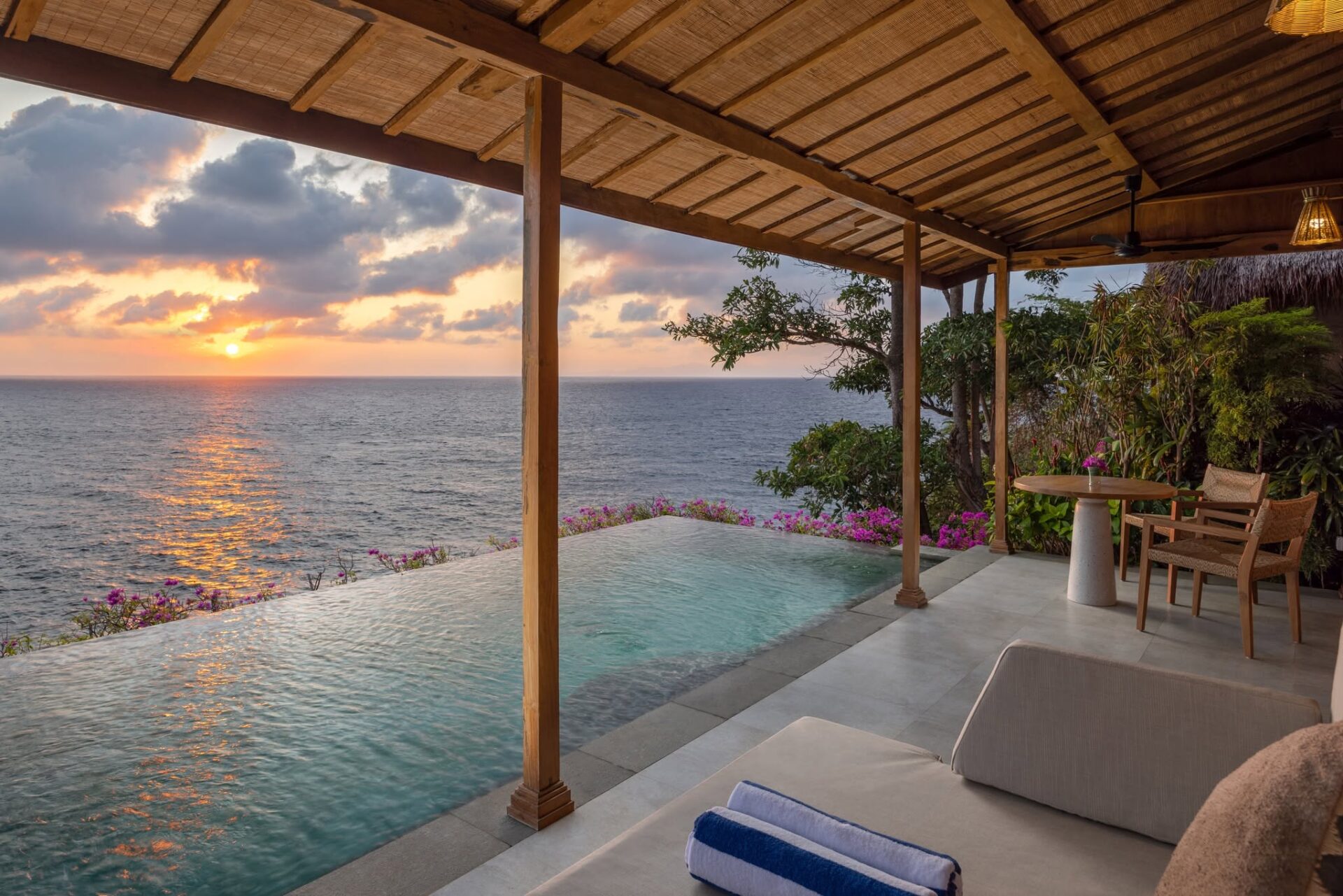 Semaya Beach Resort Penida Bali Rondreis Indonesie Vakantie Original Asia