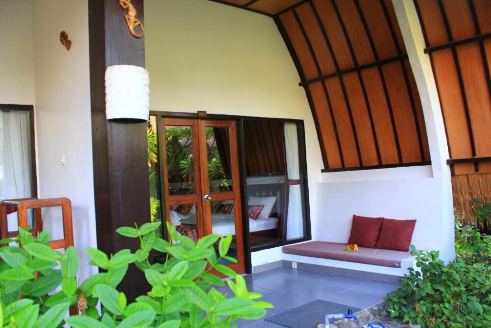 Turtle Beach Hotel Gili Air Lombok Rondreis Indonesie Vakantie Original Asia